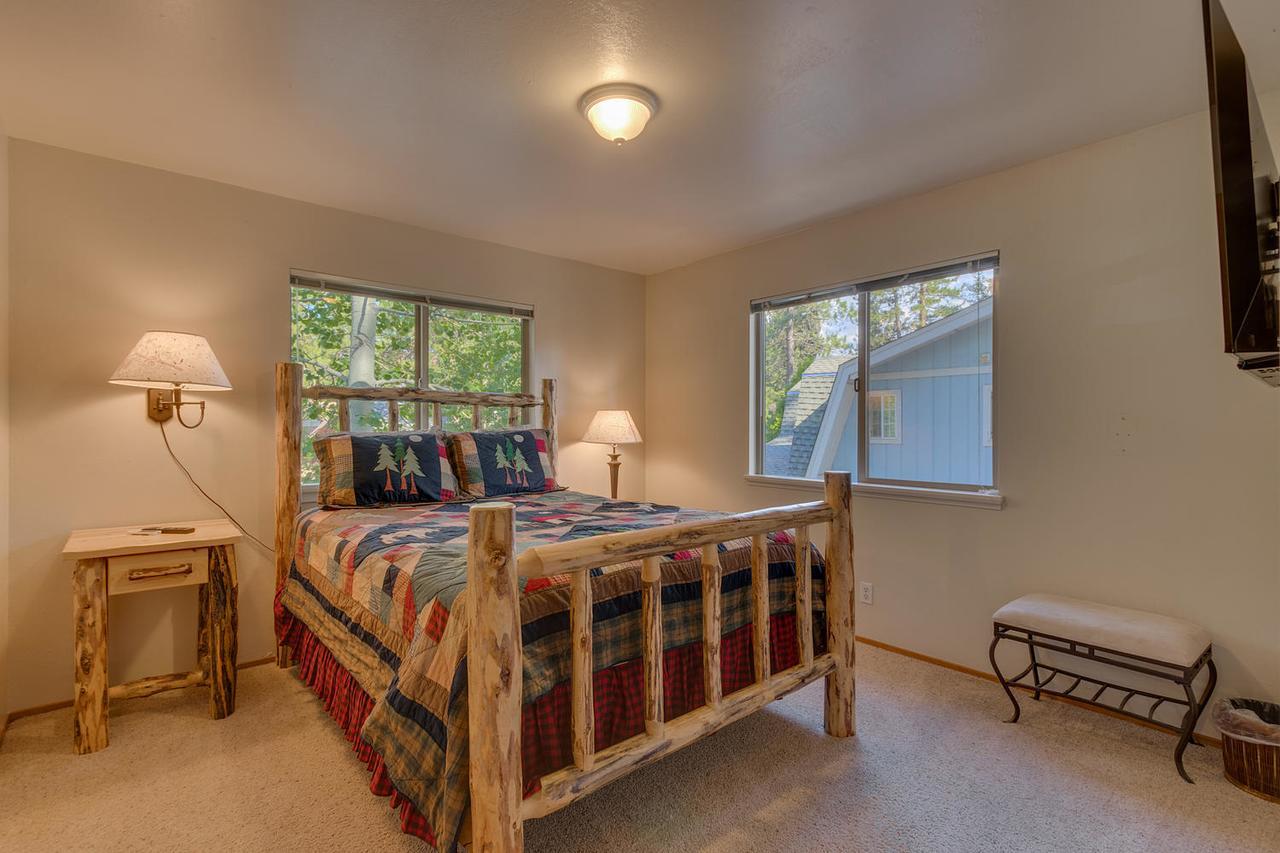 The Meadows - Six Bedroom Home South Lake Tahoe Exterior photo